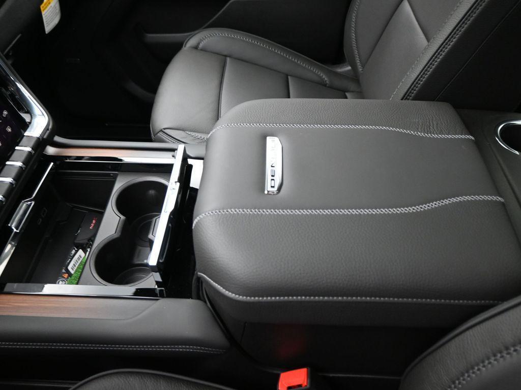 new 2025 GMC Yukon XL car, priced at $93,669