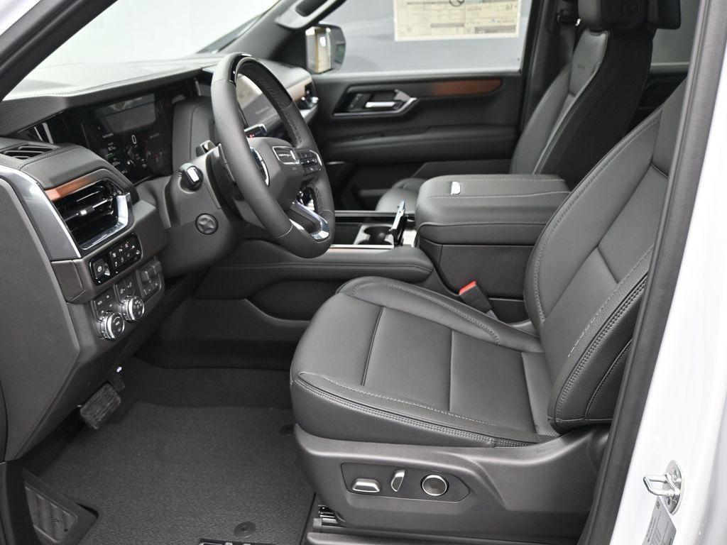 new 2025 GMC Yukon XL car, priced at $97,751