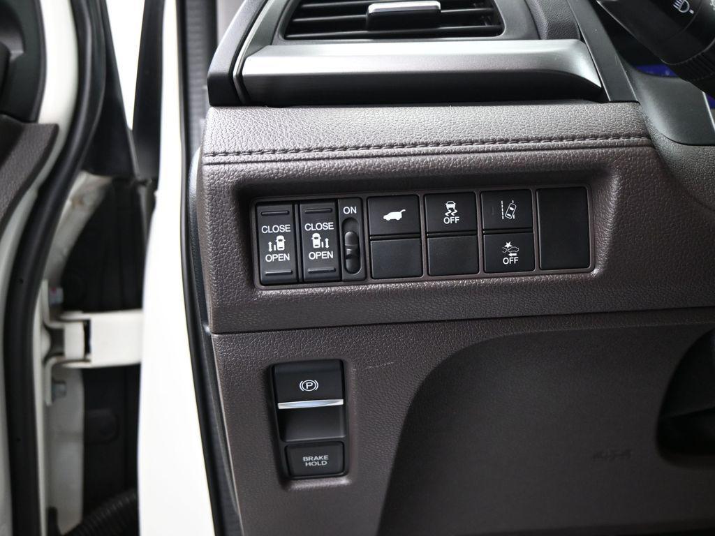 used 2018 Honda Odyssey car, priced at $17,490