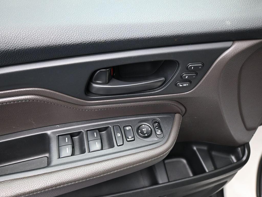 used 2018 Honda Odyssey car, priced at $17,490