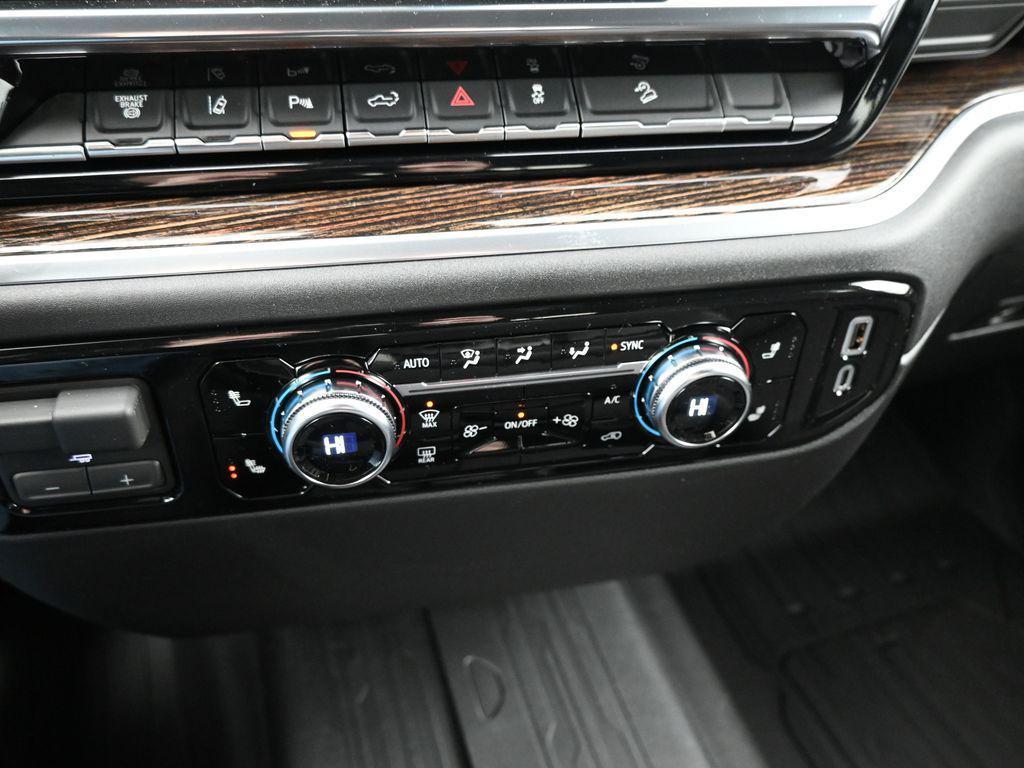 new 2026 GMC Sierra 3500 car, priced at $75,169