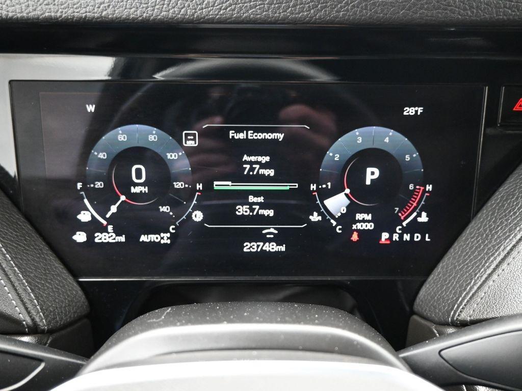 used 2025 GMC Yukon XL car, priced at $70,990