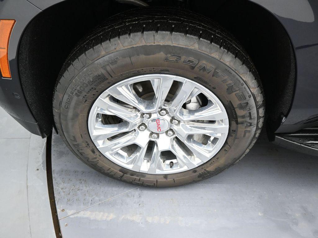 used 2025 GMC Yukon XL car, priced at $71,990