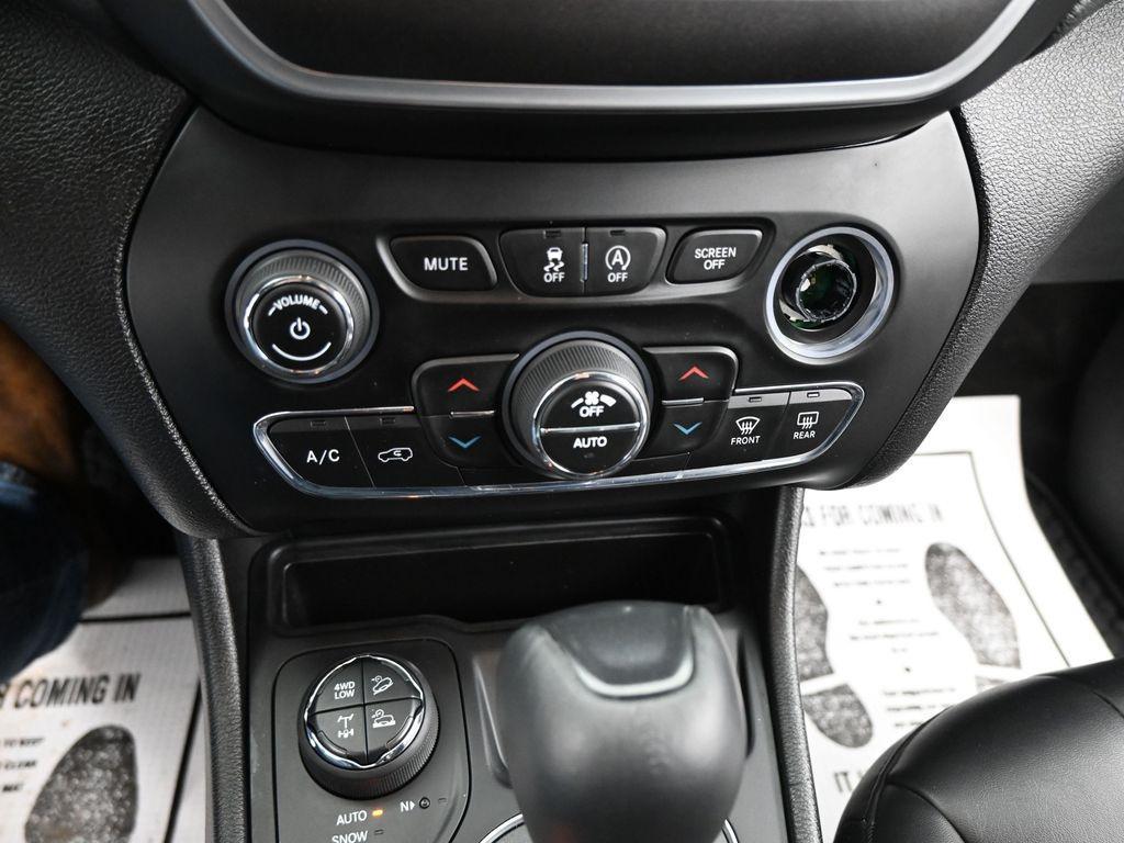 used 2019 Jeep Cherokee car, priced at $22,990