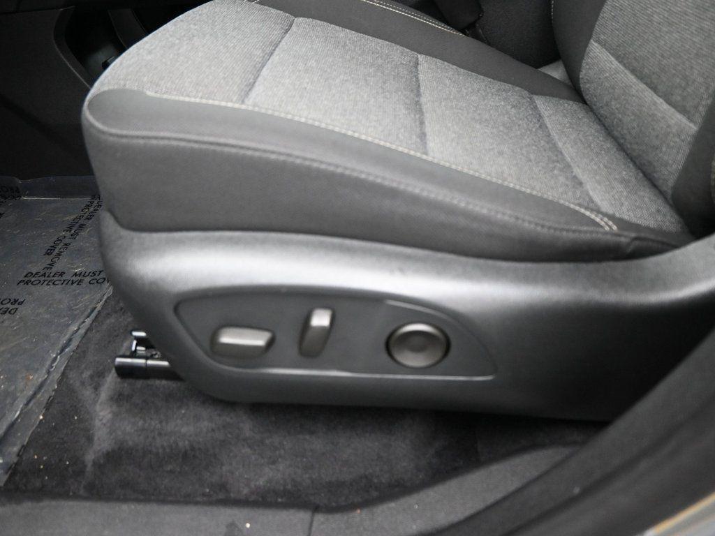 used 2025 GMC Acadia car, priced at $33,490