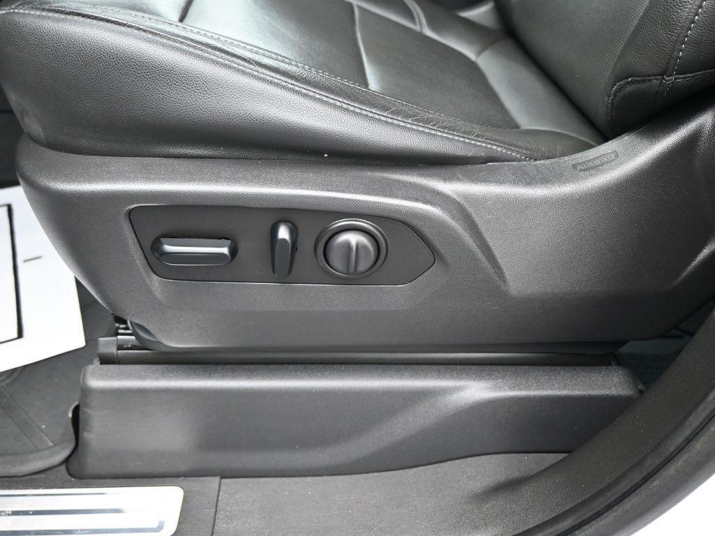 used 2019 Chevrolet Silverado 1500 car, priced at $29,990