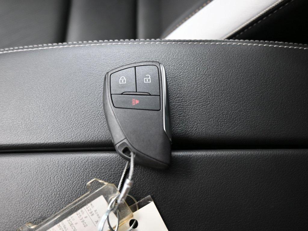 used 2025 Buick Envision car, priced at $30,490