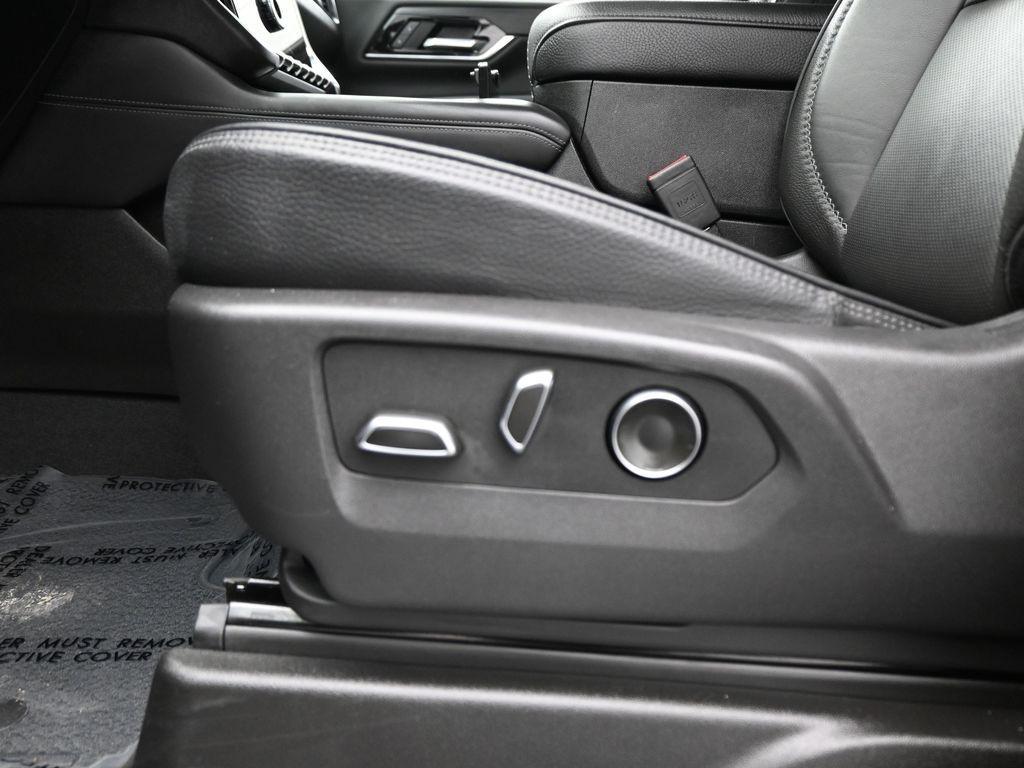 used 2025 GMC Yukon XL car