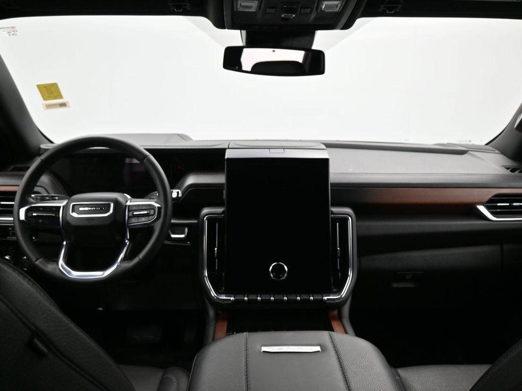 used 2025 GMC Yukon XL car