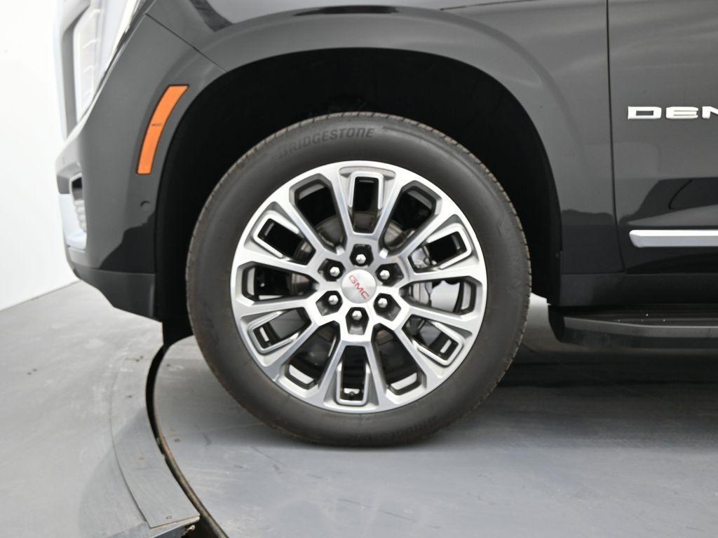 used 2025 GMC Yukon XL car