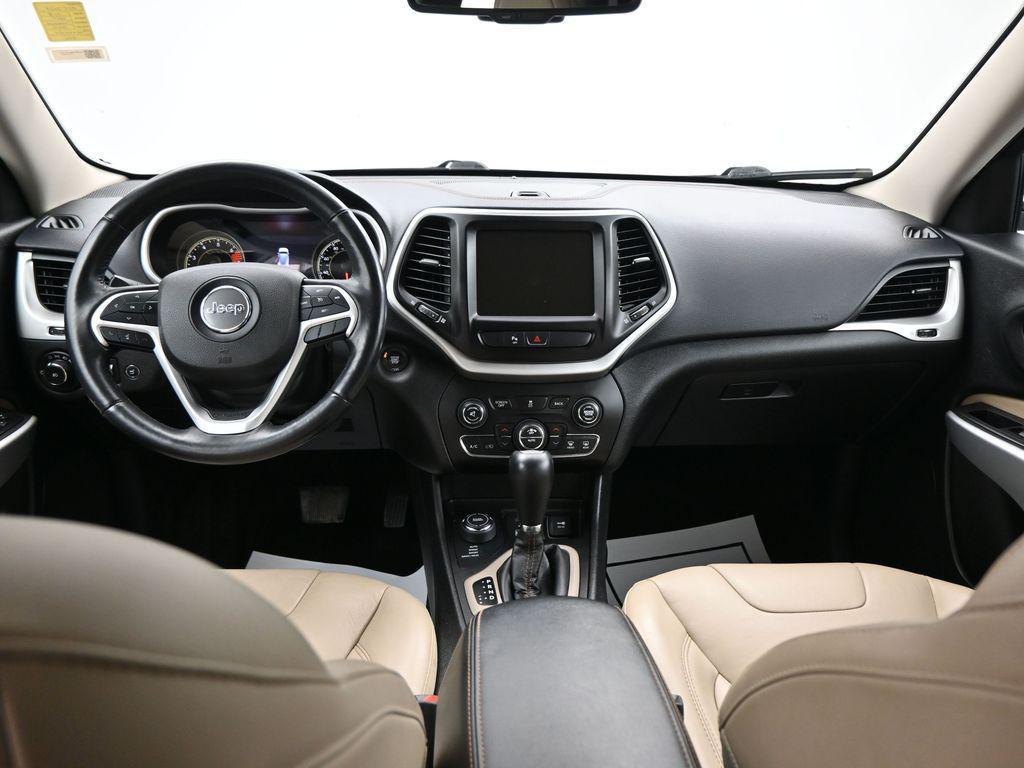 used 2018 Jeep Cherokee car, priced at $15,990