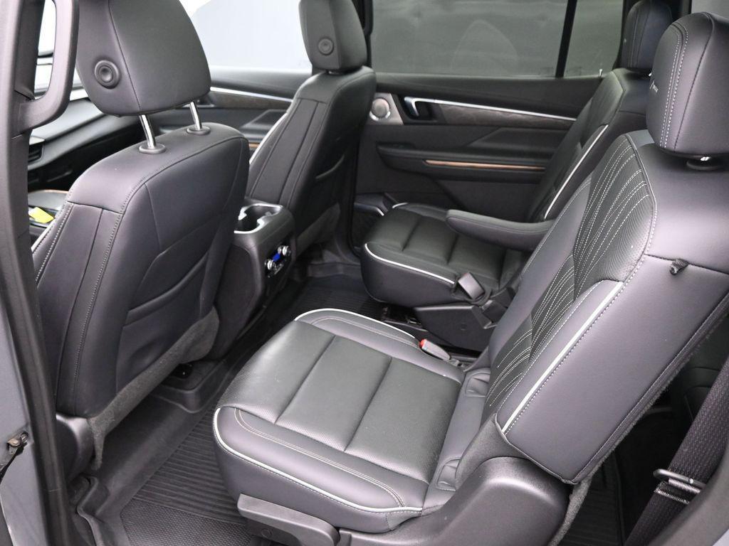 used 2025 Buick Enclave car, priced at $47,990