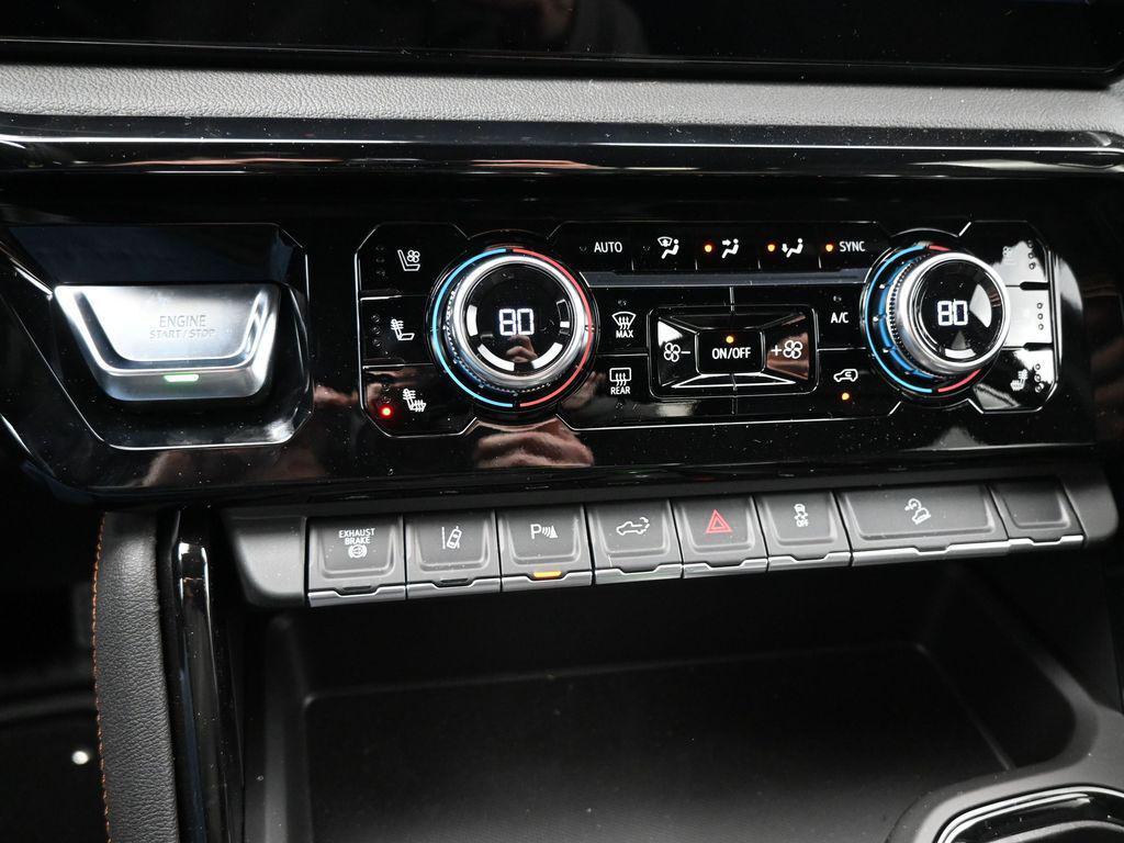 new 2026 GMC Sierra 2500 car, priced at $85,504