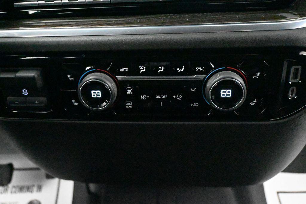 used 2022 Chevrolet Silverado 1500 car, priced at $31,990