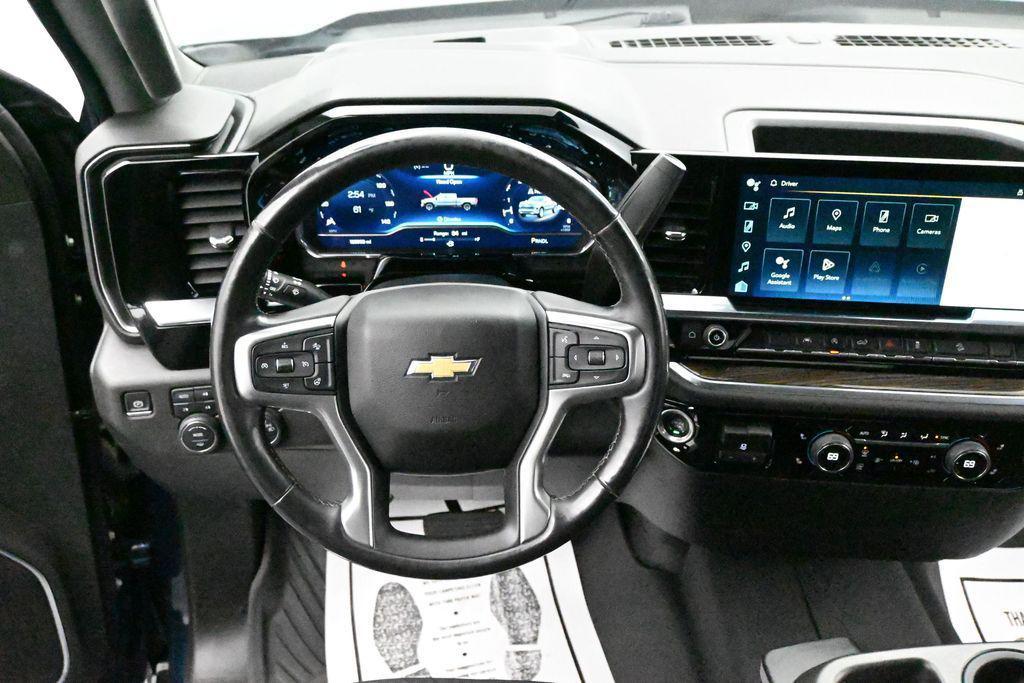 used 2022 Chevrolet Silverado 1500 car, priced at $31,990