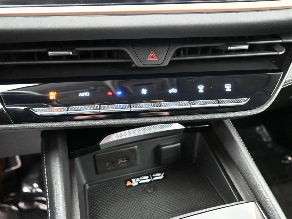 used 2025 Buick Envision car, priced at $28,990