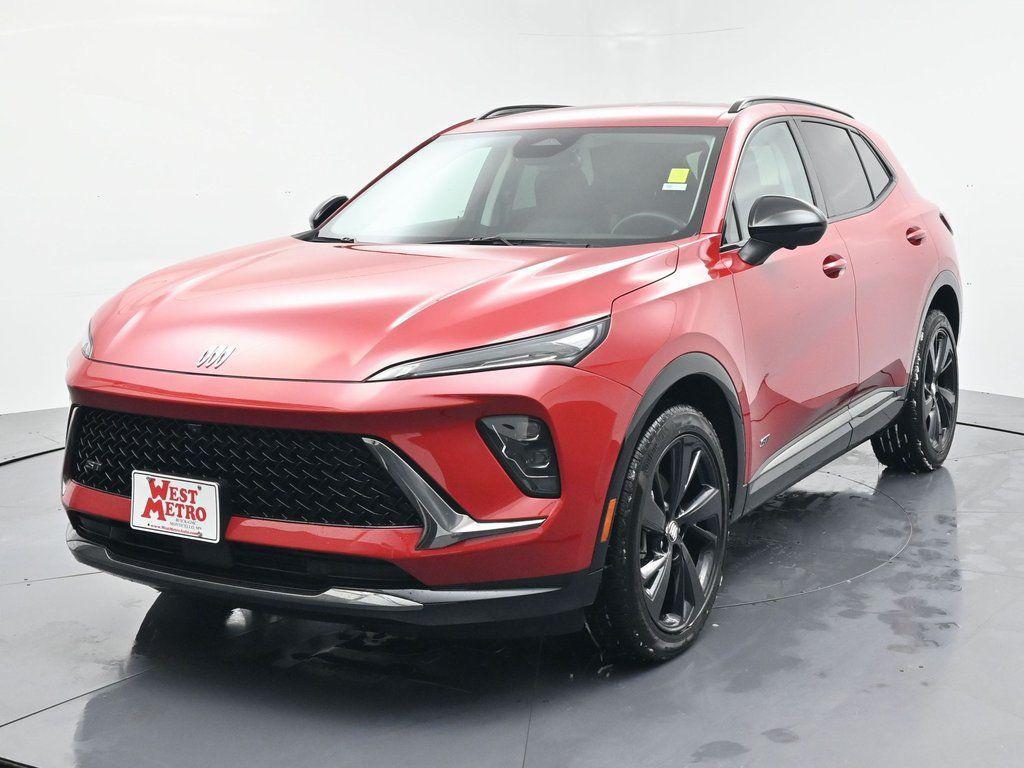 used 2025 Buick Envision car, priced at $28,990