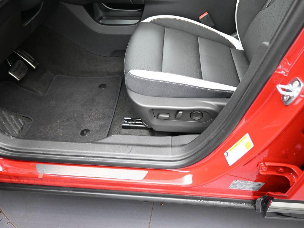 new 2026 Buick Envision car, priced at $46,299