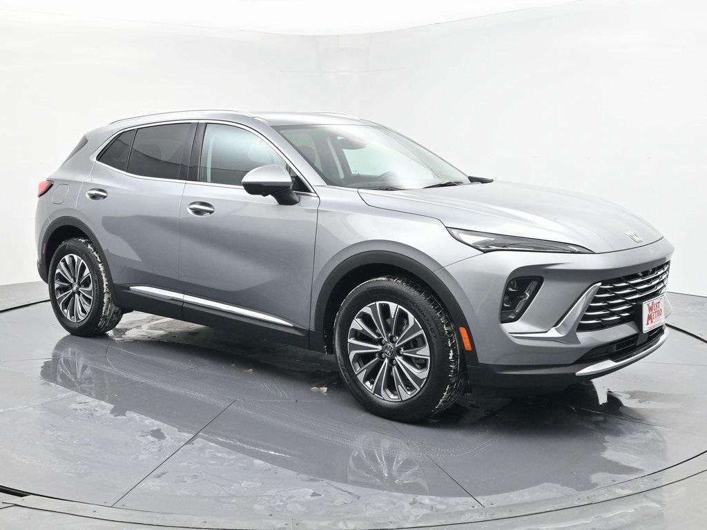 used 2025 Buick Envision car, priced at $28,990