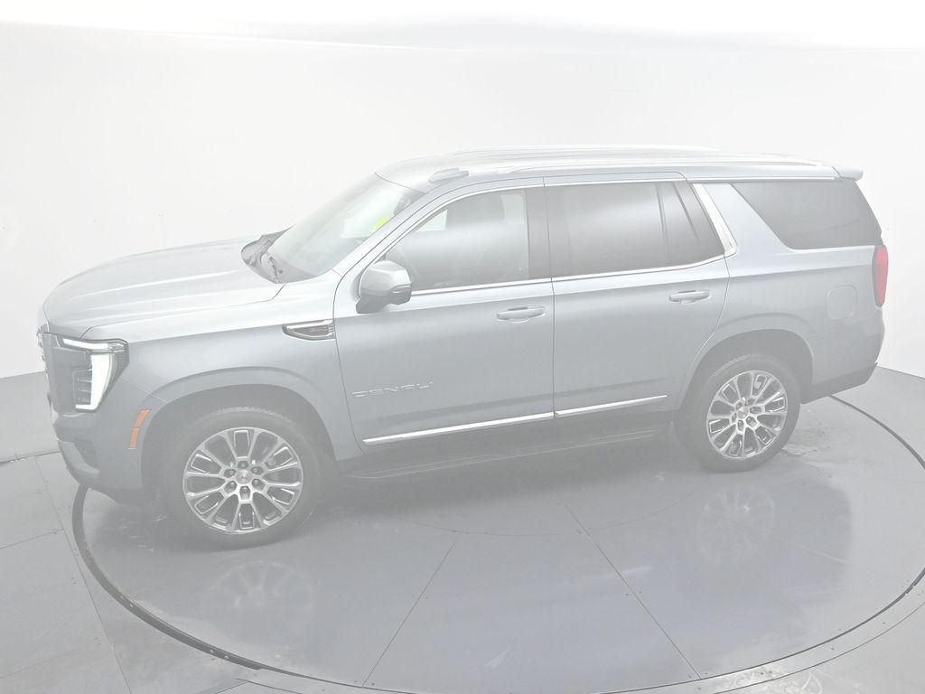 used 2025 GMC Yukon car, priced at $72,990