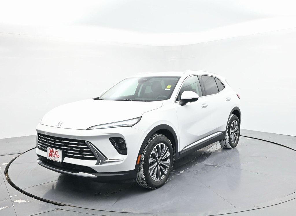 used 2025 Buick Envision car, priced at $28,990