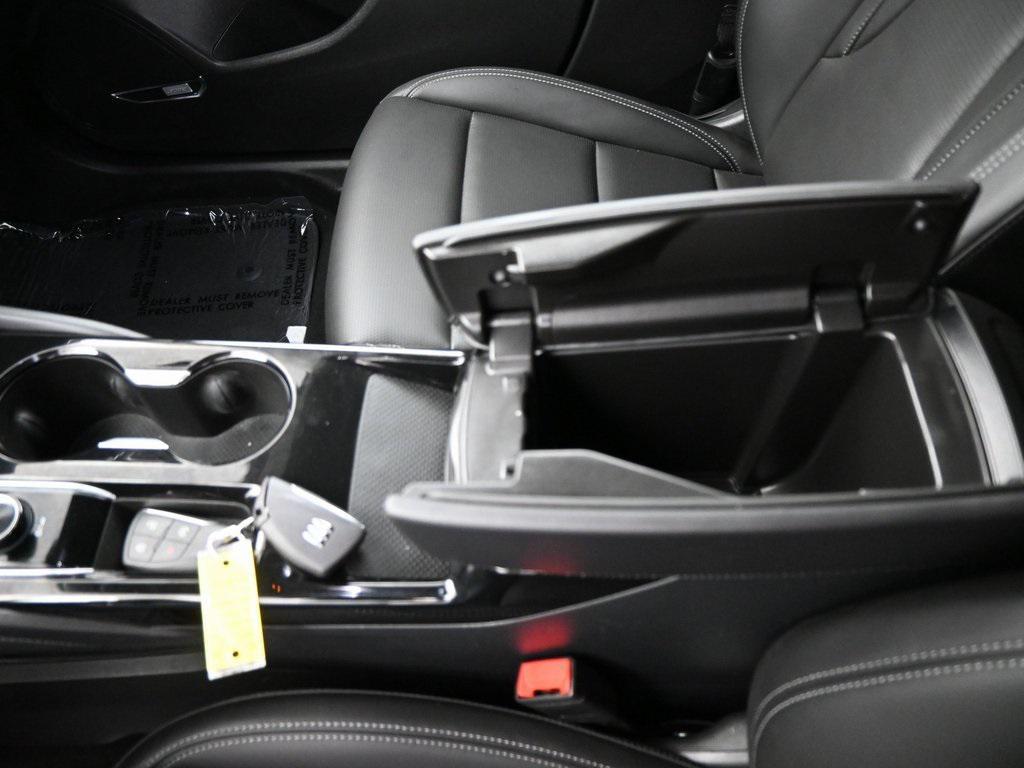 used 2025 Buick Envision car, priced at $28,490