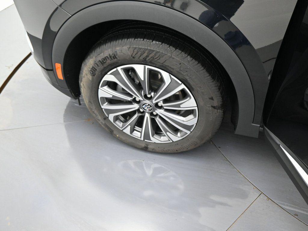 used 2025 Buick Envision car, priced at $28,490