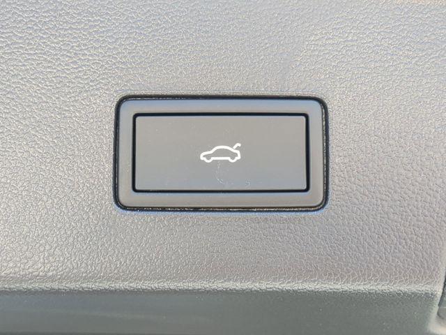 new 2026 Volkswagen Atlas Cross Sport car, priced at $41,670