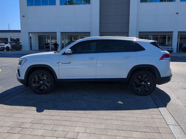new 2026 Volkswagen Atlas Cross Sport car, priced at $41,670