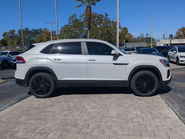 new 2026 Volkswagen Atlas Cross Sport car, priced at $41,670