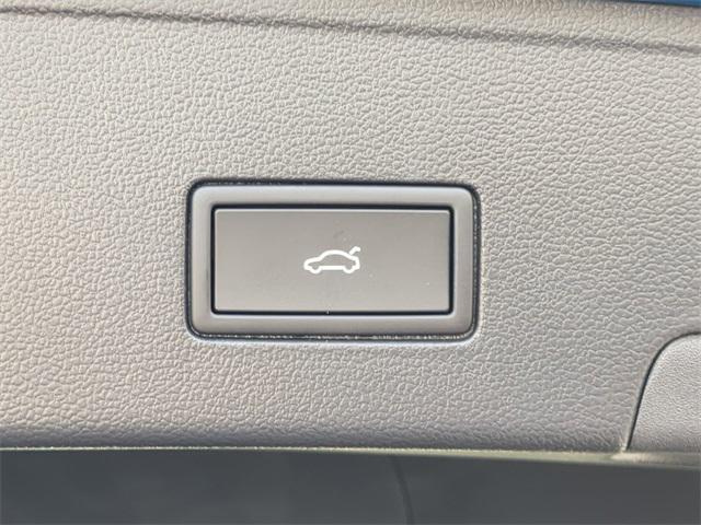 new 2026 Volkswagen Atlas Cross Sport car, priced at $41,562