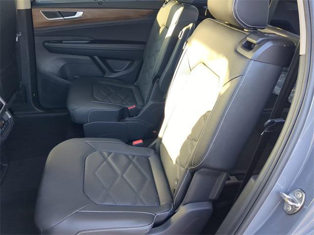 new 2026 Volkswagen Atlas car, priced at $43,332