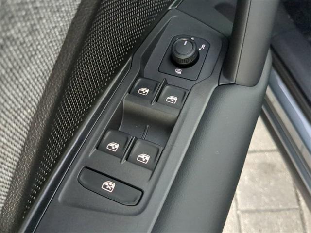 new 2025 Volkswagen Tiguan car, priced at $25,446