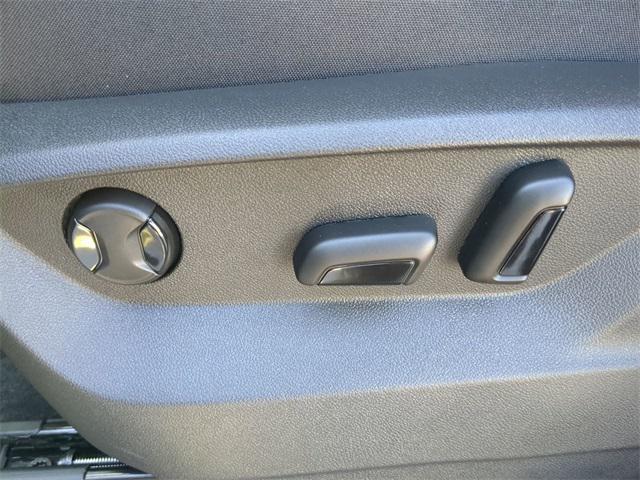 new 2026 Volkswagen Atlas car, priced at $36,731