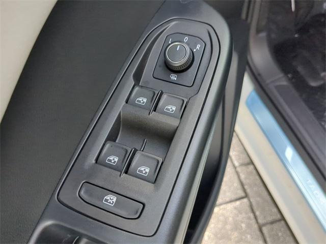 new 2025 Volkswagen Taos car, priced at $25,852