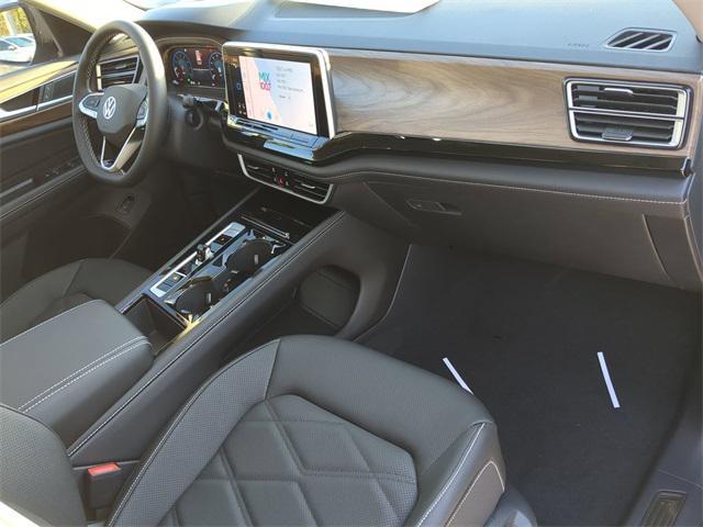new 2026 Volkswagen Atlas car, priced at $43,332