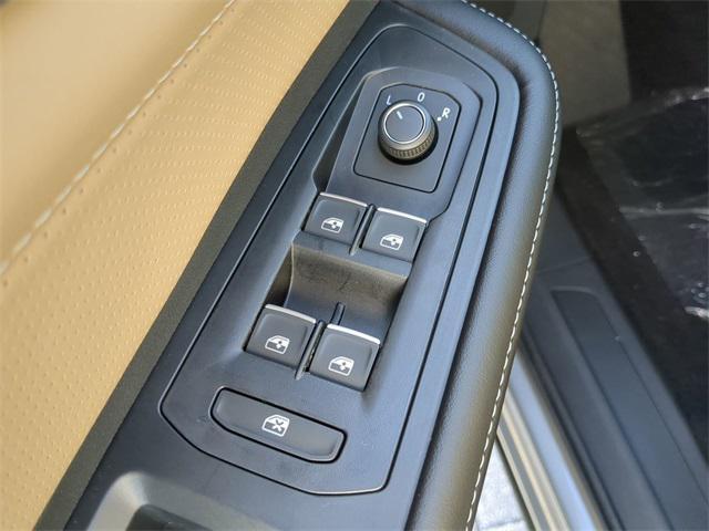 new 2026 Volkswagen Atlas Cross Sport car, priced at $36,011