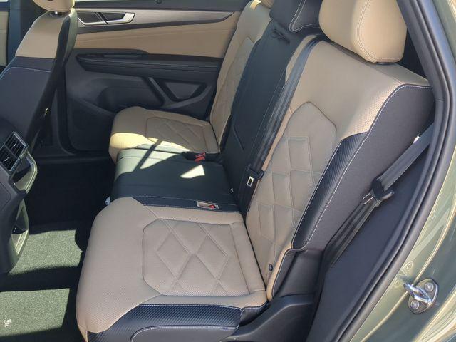 new 2026 Volkswagen Atlas Cross Sport car, priced at $42,448