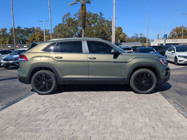 new 2026 Volkswagen Atlas Cross Sport car, priced at $42,448