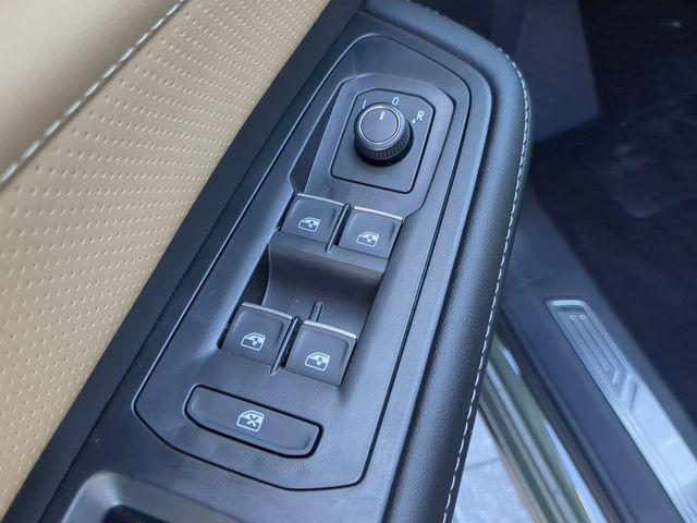 new 2026 Volkswagen Atlas Cross Sport car, priced at $42,448