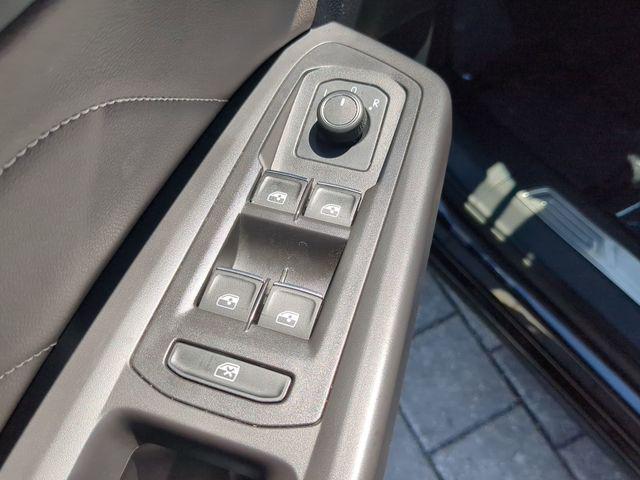 used 2022 Volkswagen Atlas Cross Sport car, priced at $18,500