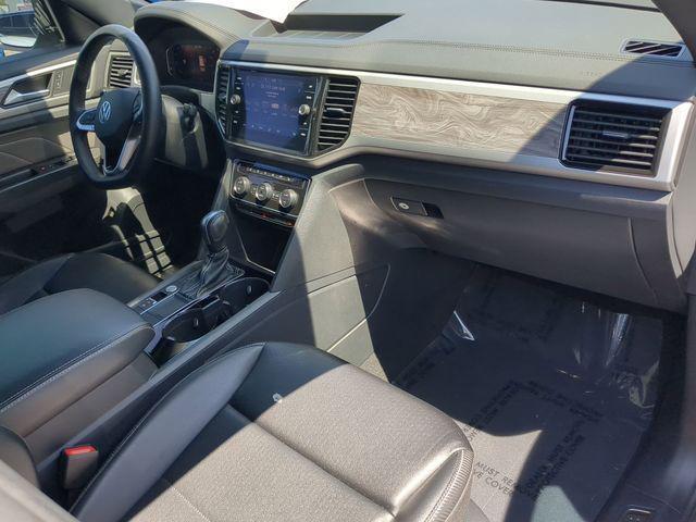 used 2022 Volkswagen Atlas Cross Sport car, priced at $18,500