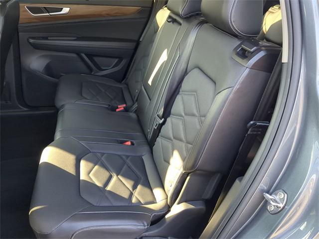 used 2024 Volkswagen Atlas car, priced at $25,950