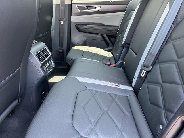 new 2026 Volkswagen Atlas car, priced at $46,419