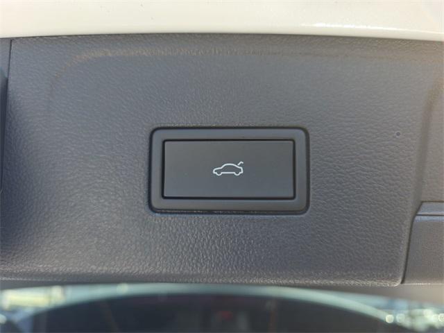 new 2026 Volkswagen Atlas car, priced at $52,706