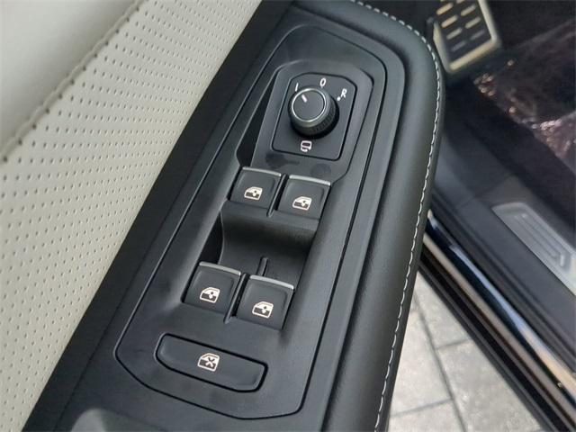 new 2026 Volkswagen Atlas Cross Sport car, priced at $51,519