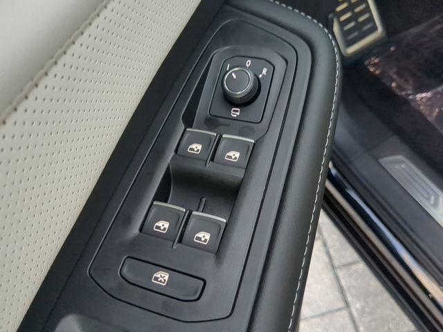 new 2026 Volkswagen Atlas Cross Sport car, priced at $51,519