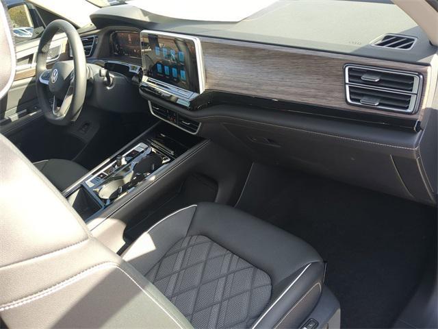 new 2026 Volkswagen Atlas car, priced at $52,581