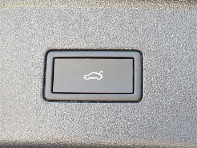 new 2026 Volkswagen Atlas car, priced at $52,581