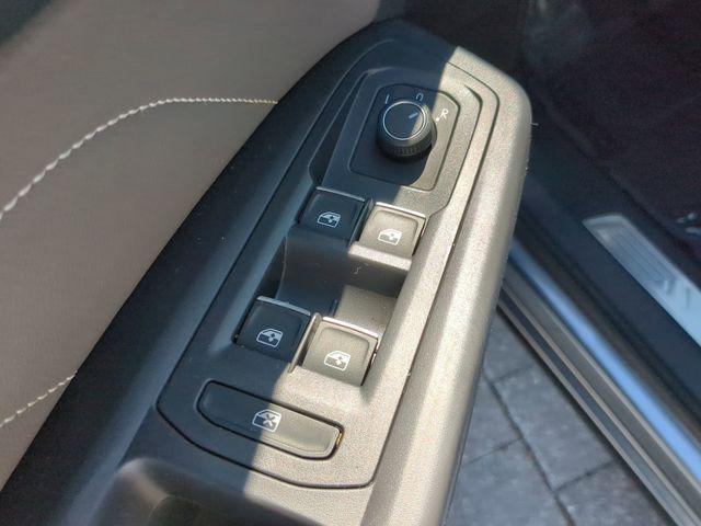 used 2023 Volkswagen Atlas car, priced at $26,475